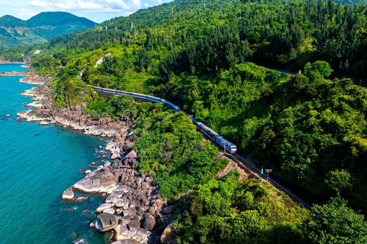 How to Travel Around Vietnam: A Detailed Guide